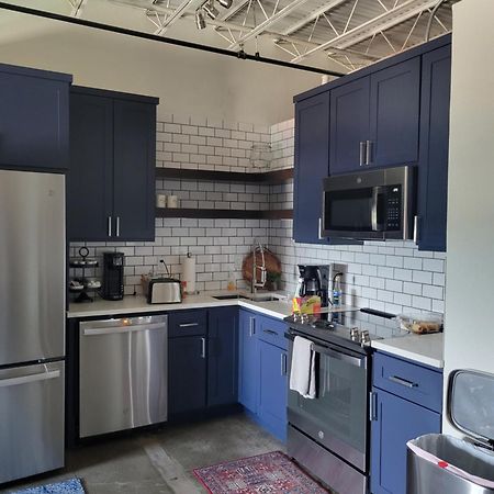 Silo View - Heart Of Downtown Apartment Waco Bagian luar foto